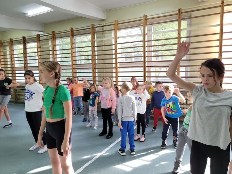 Jagódki z wizytą w Szkole Podstawowej nr 12. 20231011 095850