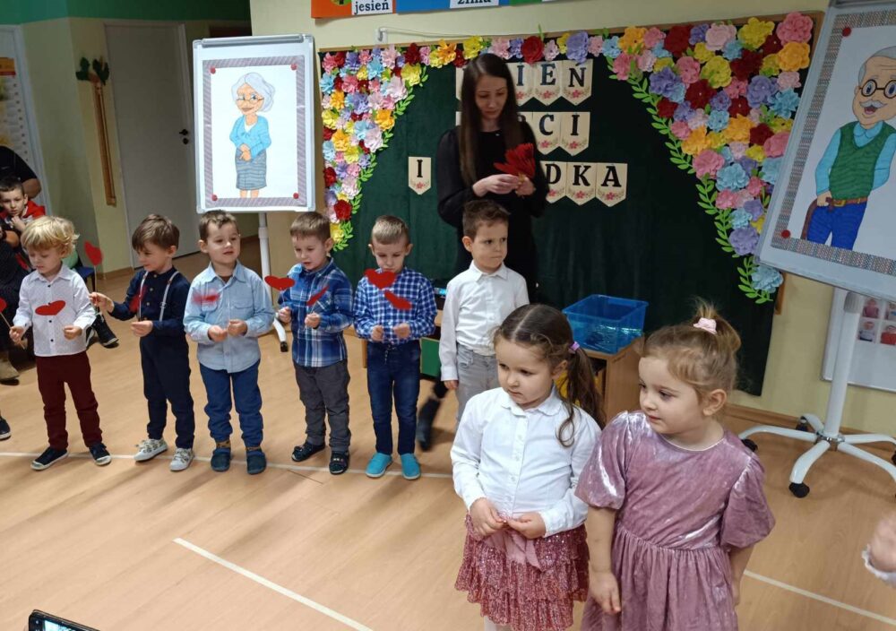 Dzień Babci i Dziadka received 400458049182790 p