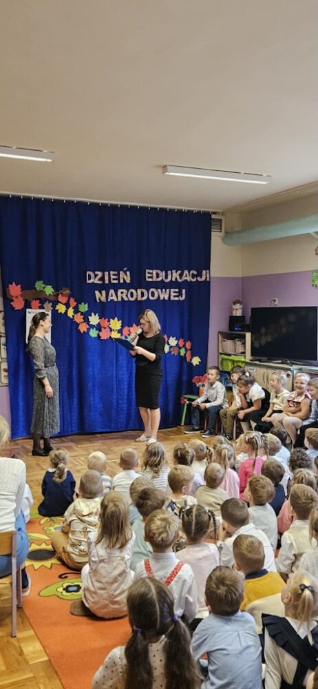 Uroczystość z okazji obchodów Dnia Edukacji Narodowej 2ac26554 e8c6 42dc a92b b73b83269ffc