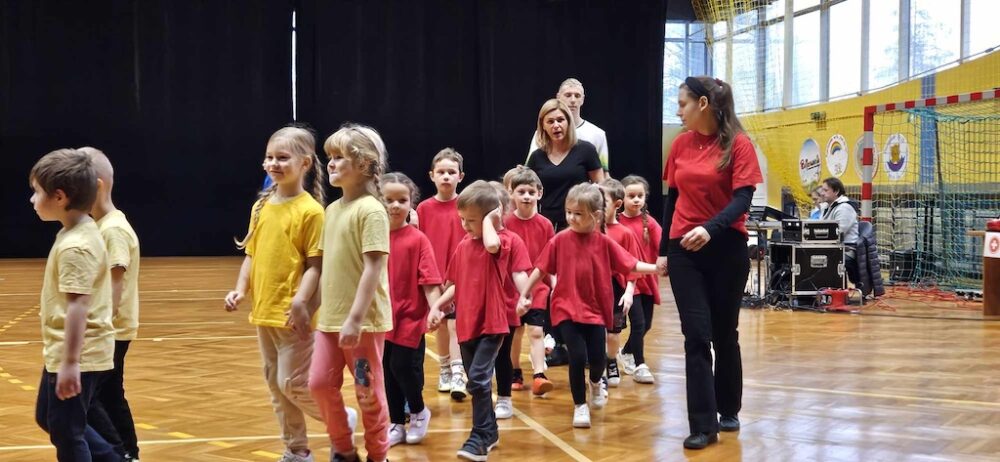 Nasze przedszkole w finale Olimpiady Sportowej z Bolkiem i Lolkiem 462556618 551069464370605 3266333872925674775 n