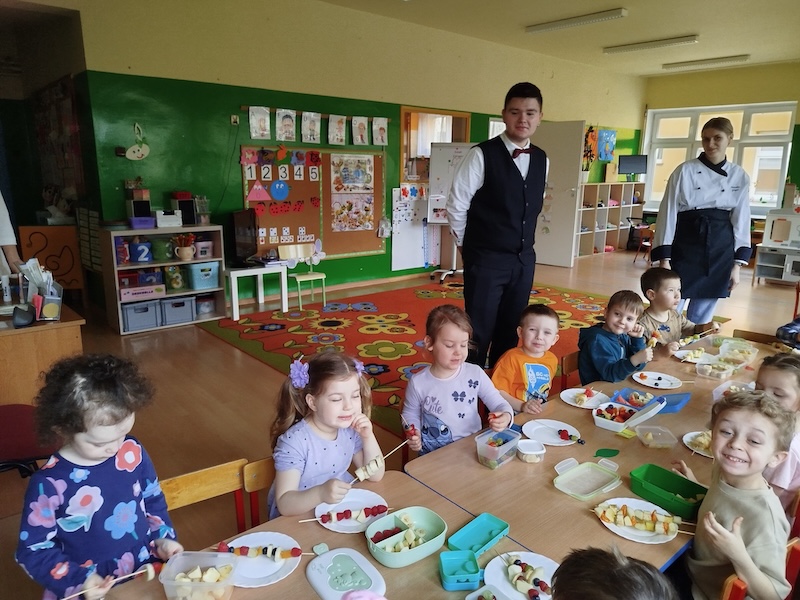 Wizyta uczniów z Zespołu Szkół Budownictwa i Kształcenia Zawodowego 491135783 1179249320879603 7538569461353993429 n