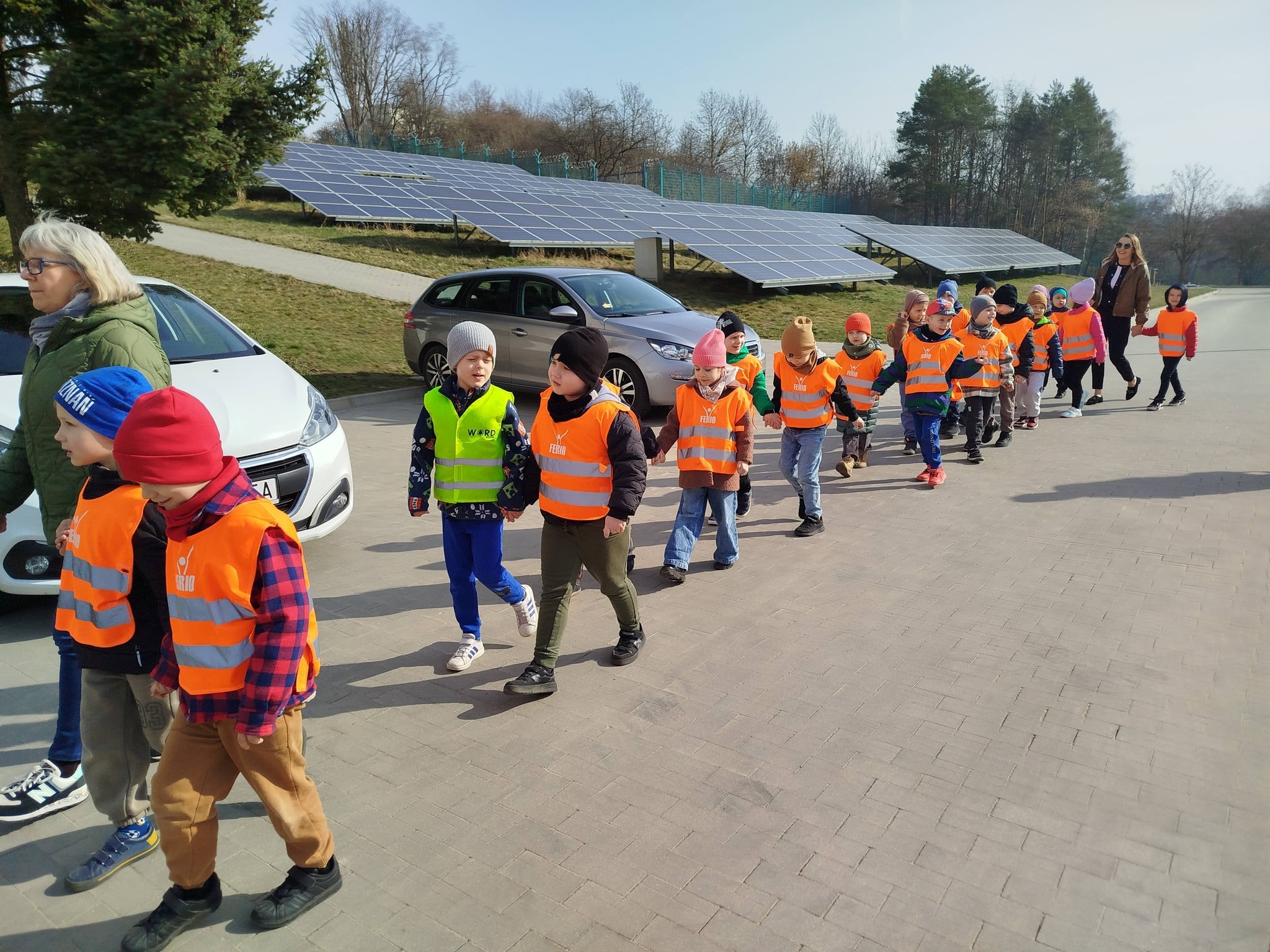 Wycieczka grupy Promyków do Stacji Uzdatniania wody